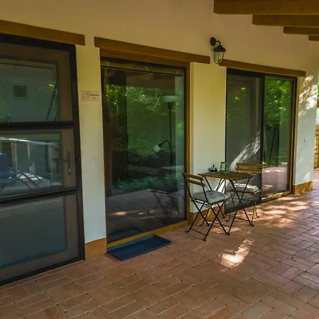 Apartment Lesence Vendeghaz Lesencetomaj